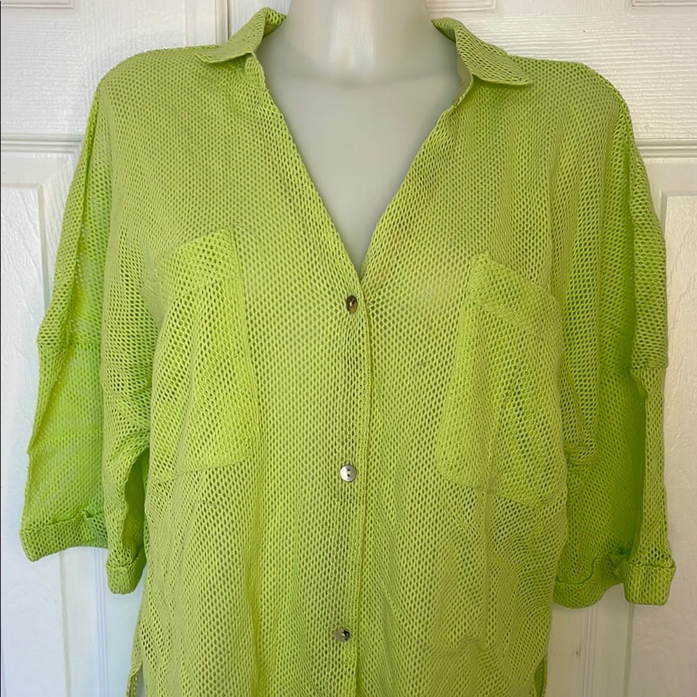 DAVI & DANI BUTTON DOWN MESH LIKE TOP BLOUSE SWIM COVERUP NEON GREEN SIZE LARGE